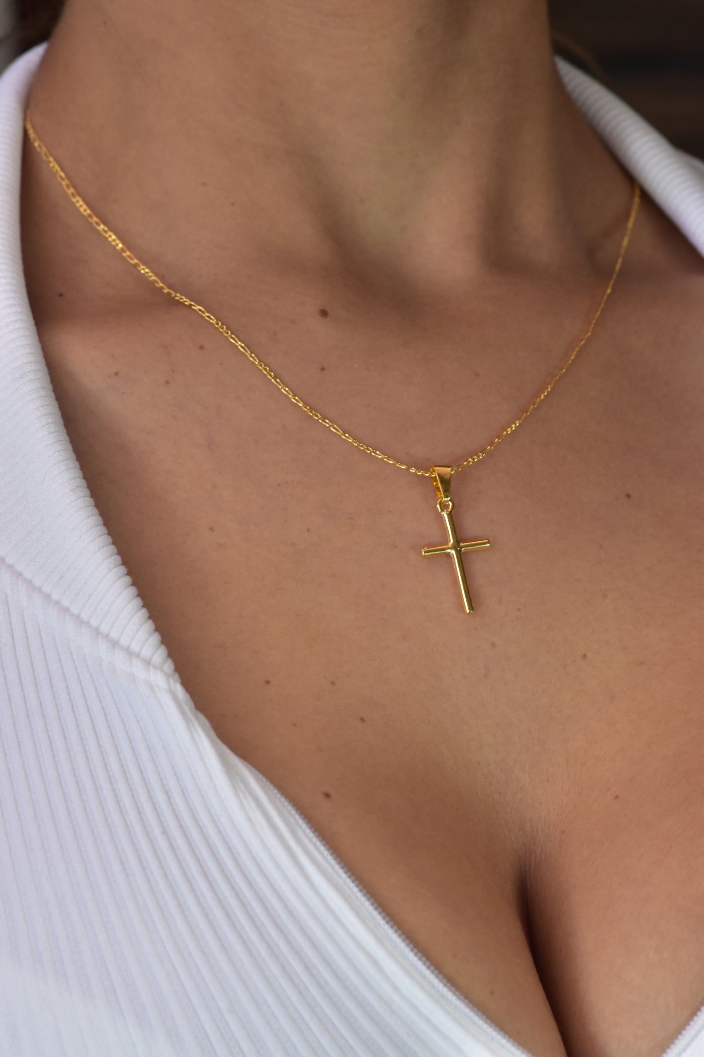 Cross pendant
